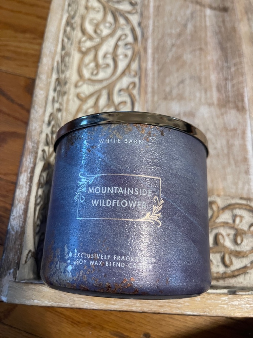 White Barn Mountainside Wildflower Candle - Plum Blue Jar